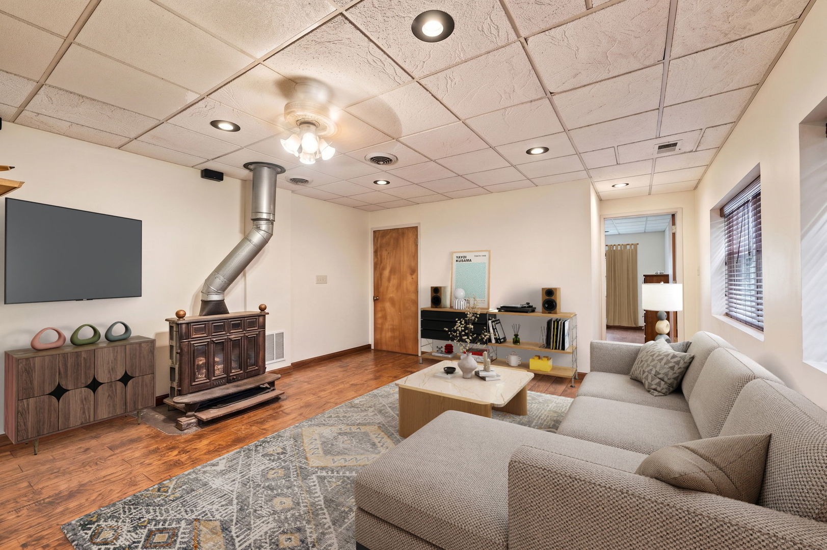 7548 W Belmont Avenue