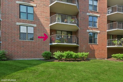 Tiny photo for 511 Aurora Avenue #108, Naperville, IL 60540 (MLS # 12517805)