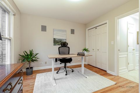 Tiny photo for 9 Devonshire Lane, Lincolnshire, IL 60069 (MLS # 12607216)