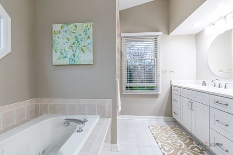 Tiny photo for 9 Devonshire Lane, Lincolnshire, IL 60069 (MLS # 12607216)