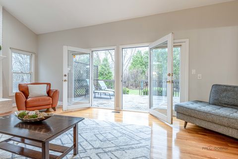 Tiny photo for 9 Devonshire Lane, Lincolnshire, IL 60069 (MLS # 12607216)