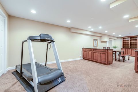 Tiny photo for 9 Devonshire Lane, Lincolnshire, IL 60069 (MLS # 12607216)