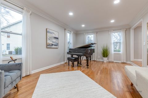 Tiny photo for 9 Devonshire Lane, Lincolnshire, IL 60069 (MLS # 12607216)