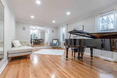 Tiny photo for 9 Devonshire Lane, Lincolnshire, IL 60069 (MLS # 12607216)