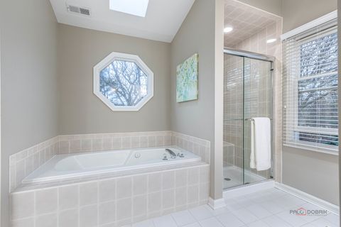 Tiny photo for 9 Devonshire Lane, Lincolnshire, IL 60069 (MLS # 12607216)