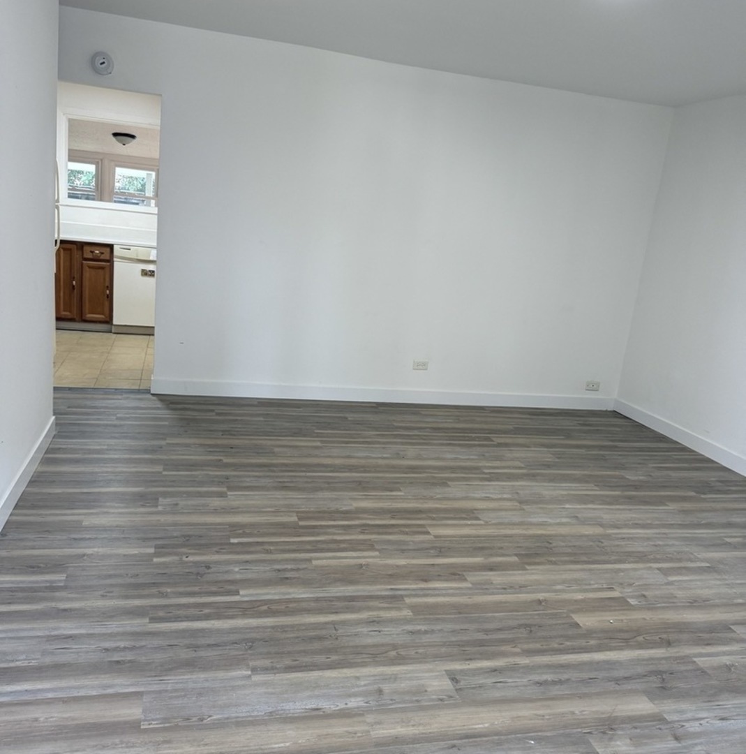 533 Redwood Road