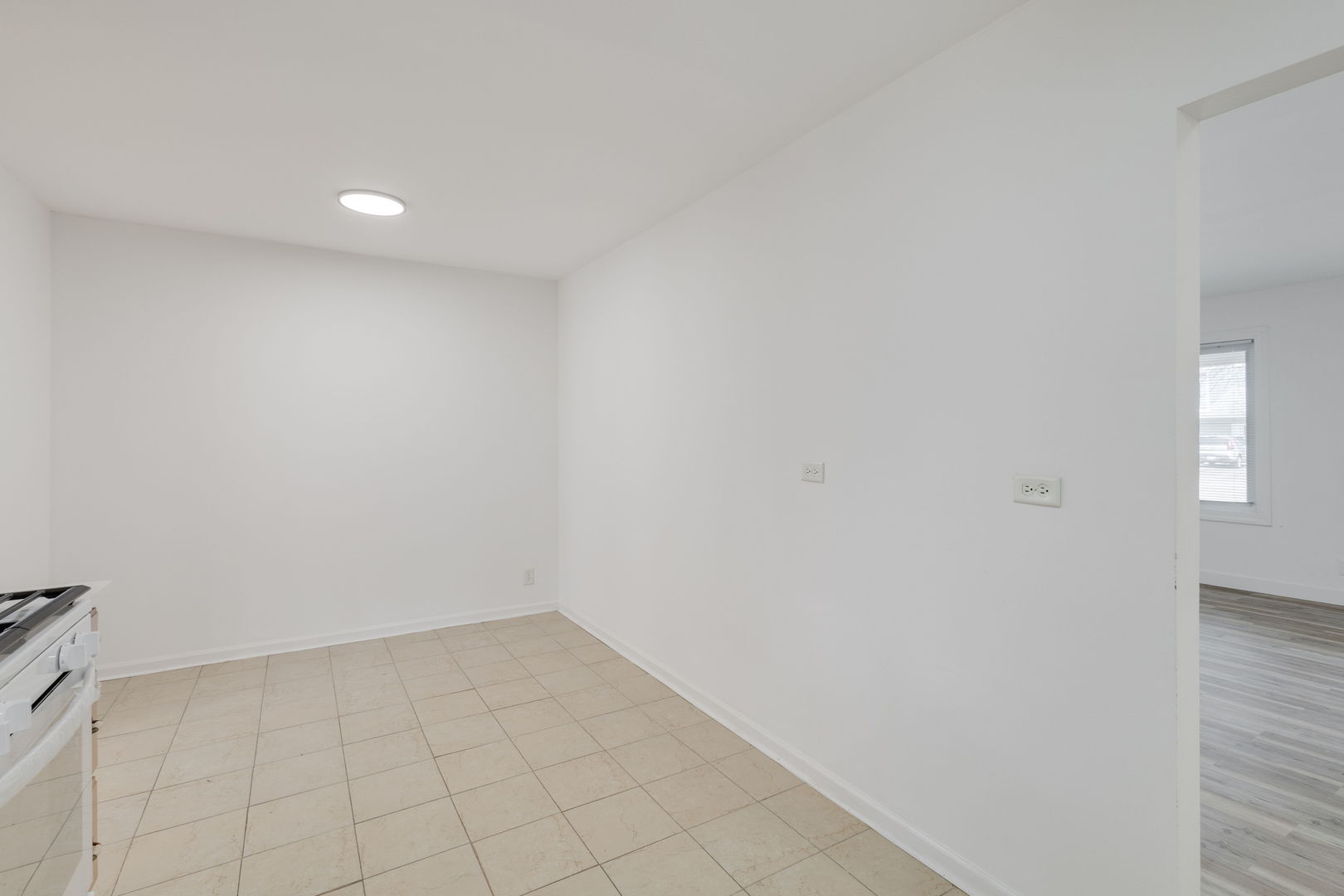 533 Redwood Road