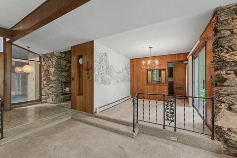 Tiny photo for 3001 S Brockway Street, Rolling Meadows, IL 60008 (MLS # 12706913)