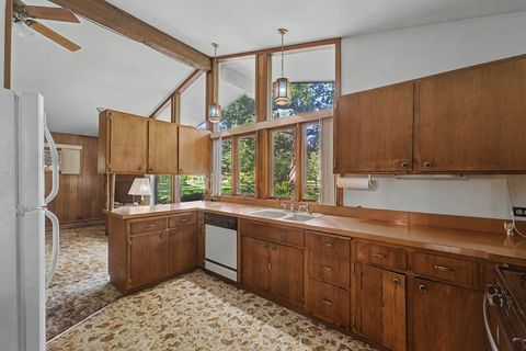 Tiny photo for 3001 S Brockway Street, Rolling Meadows, IL 60008 (MLS # 12706913)