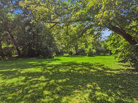 Tiny photo for 3001 S Brockway Street, Rolling Meadows, IL 60008 (MLS # 12706913)