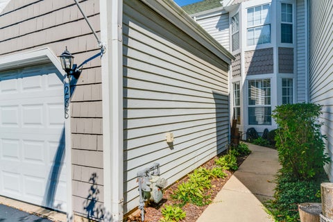 Tiny photo for 288 Oak Bluff Court, Wauconda, IL 60084 (MLS # 12773071)
