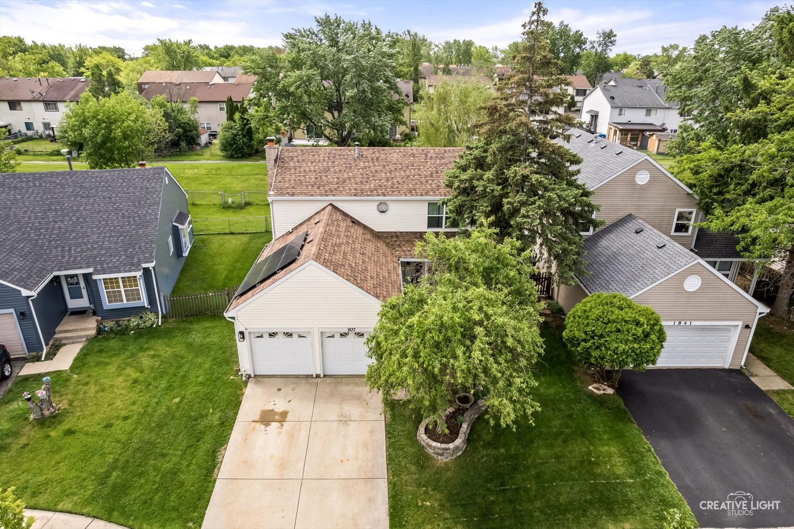 1837 Grosse Pointe Circle