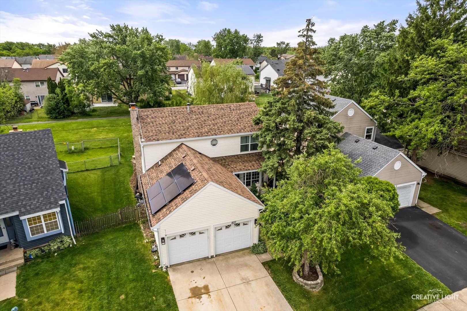 1837 Grosse Pointe Circle