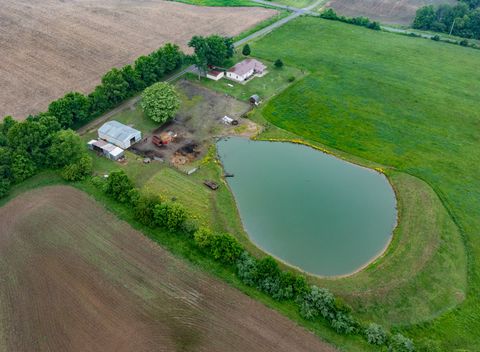 Tiny photo for 1692 County Road 315 E, Johnsonville, IL 62850 (MLS # 12639788)