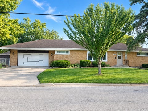 Photo of 201 S Yale Avenue, Addison, IL 60101 (MLS # 12757846)