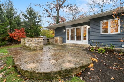 Tiny photo for 1292 Oak Trail Drive, Libertyville, IL 60048 (MLS # 12499575)