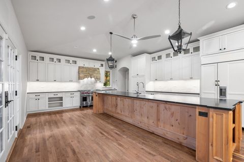 Tiny photo for 1292 Oak Trail Drive, Libertyville, IL 60048 (MLS # 12499575)