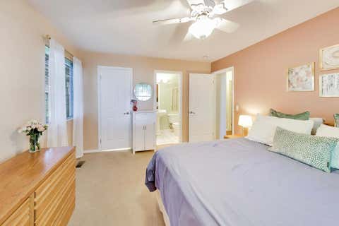 Tiny photo for 265 Wilmette Court #B1, Schaumburg, IL 60193 (MLS # 12728574)