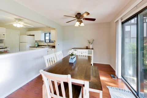 Tiny photo for 265 Wilmette Court #B1, Schaumburg, IL 60193 (MLS # 12728574)