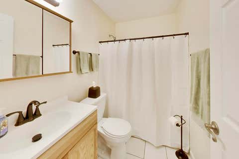 Tiny photo for 265 Wilmette Court #B1, Schaumburg, IL 60193 (MLS # 12728574)