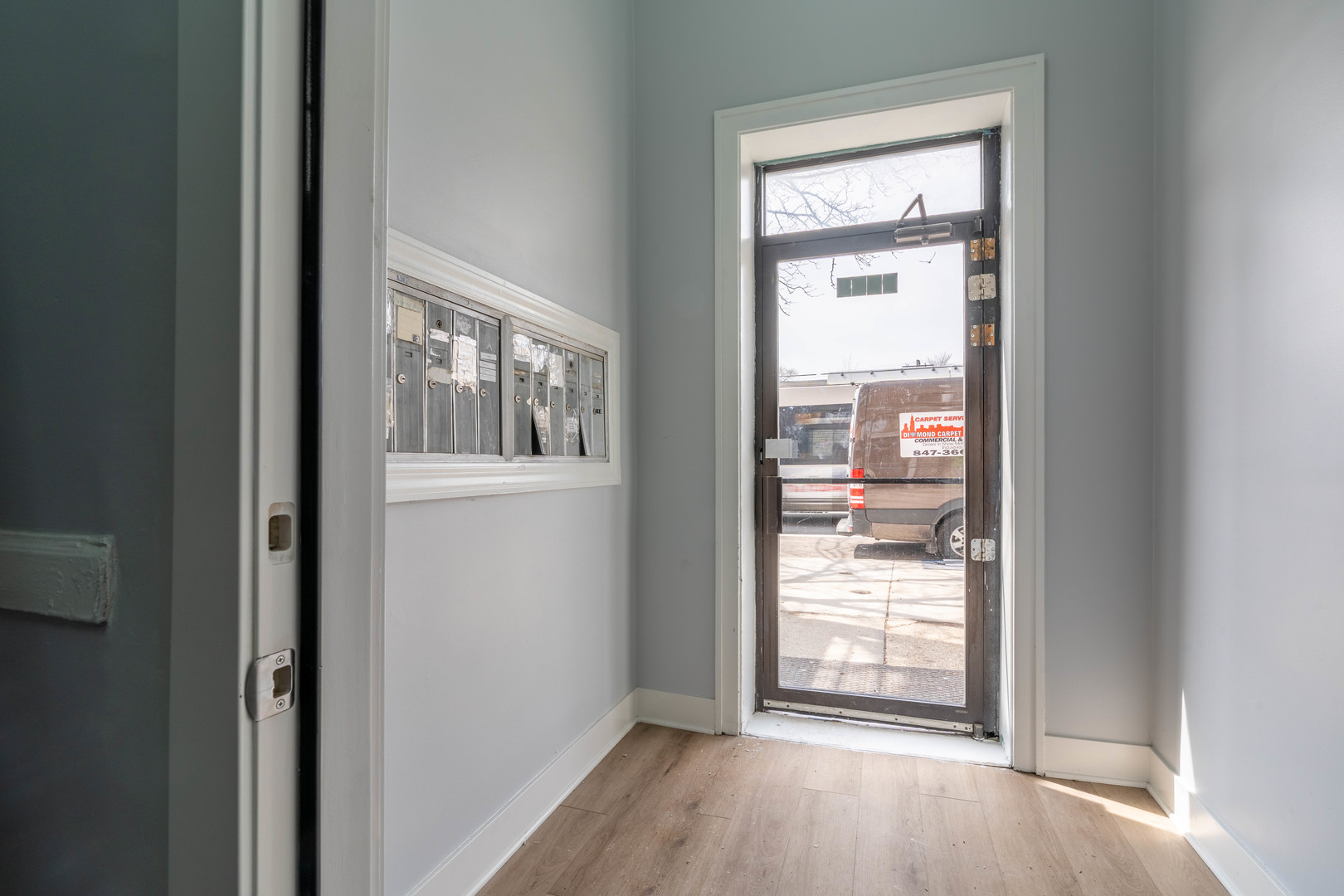 6239 N Western Avenue 311