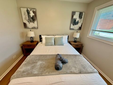 Tiny photo for 9128 Pembroke Lane, Bridgeview, IL 60455 (MLS # 12513924)