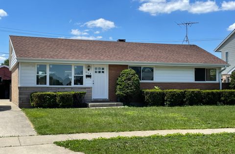 Photo of 9128 Pembroke Lane, Bridgeview, IL 60455 (MLS # 12513924)