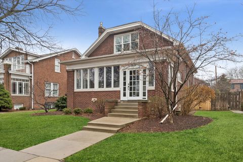 Tiny photo for 10310 S Hamilton Avenue, Chicago, IL 60643 (MLS # 12583269)