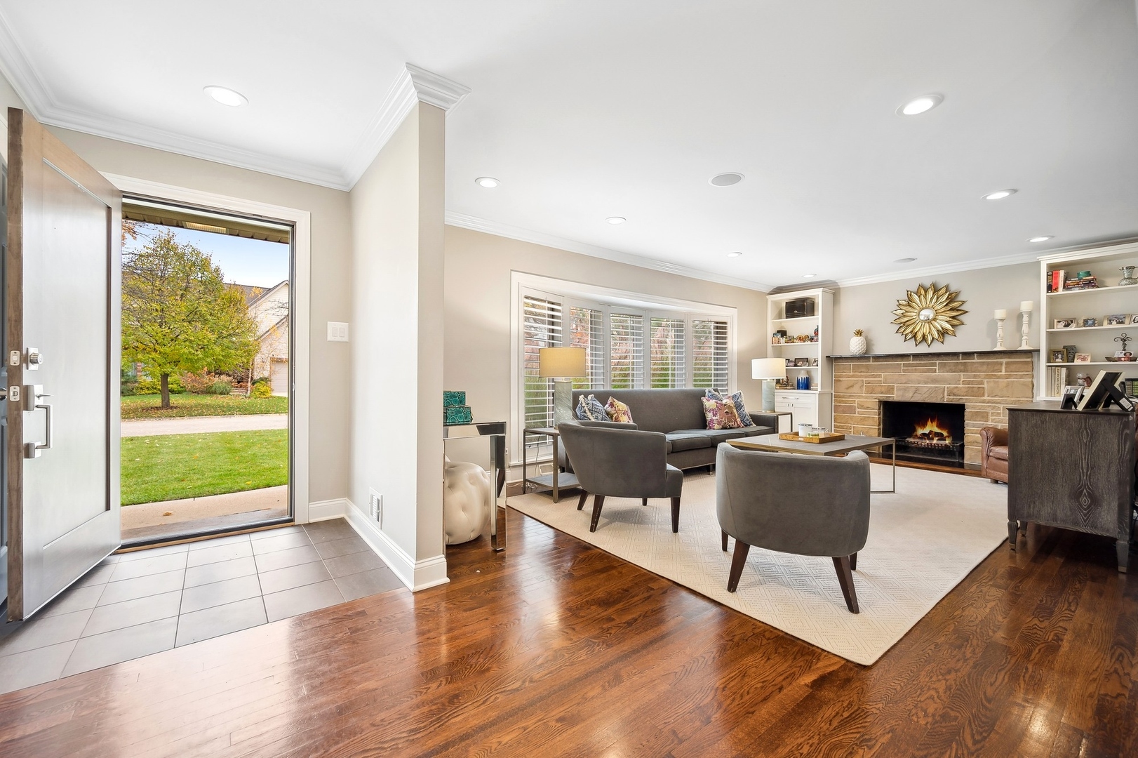 824 Echo Lane