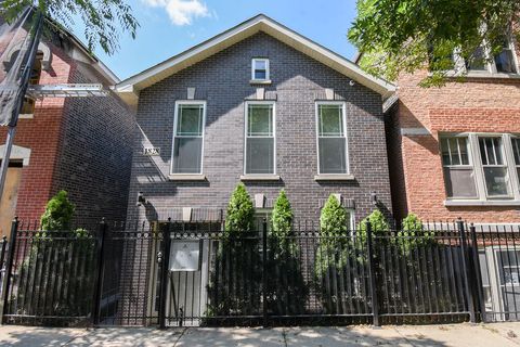 1828 S PEORIA Street Chicago IL 60608