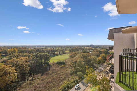 Tiny photo for 190 S Wood Dale Road #1105, Wood Dale, IL 60191 (MLS # 12793525)