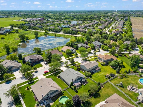 Tiny photo for 8942 Glenshire Street, Tinley Park, IL 60487 (MLS # 12617674)