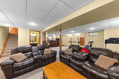 Tiny photo for 8942 Glenshire Street, Tinley Park, IL 60487 (MLS # 12617674)