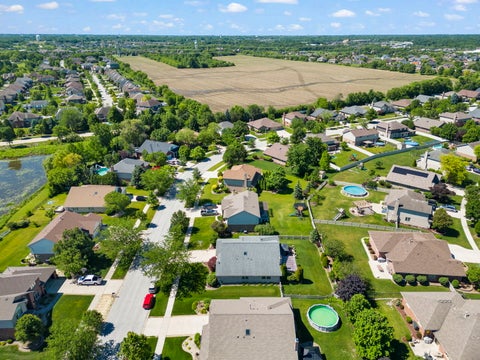 Tiny photo for 8942 Glenshire Street, Tinley Park, IL 60487 (MLS # 12617674)