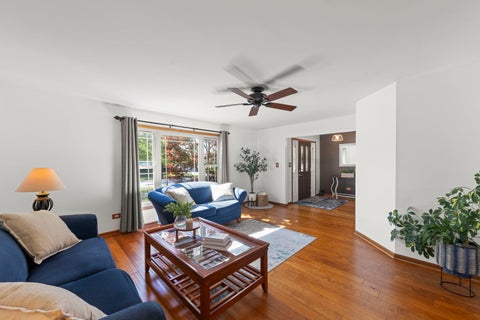 Tiny photo for 8942 Glenshire Street, Tinley Park, IL 60487 (MLS # 12617674)