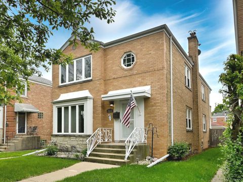 7513 W ISHAM Avenue Chicago IL 60631