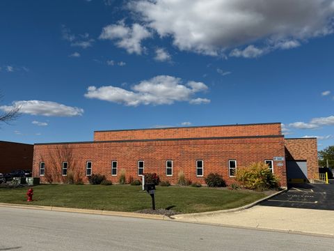 1981 Bucktail Lane Sugar Grove IL 60554