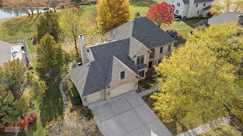 Tiny photo for 802 Diamond Head Drive W, Shorewood, IL 60404 (MLS # 12556478)