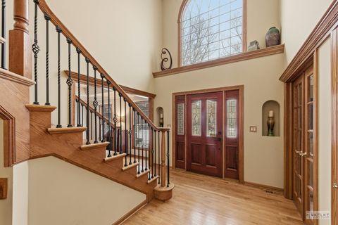 Tiny photo for 802 Diamond Head Drive W, Shorewood, IL 60404 (MLS # 12556478)