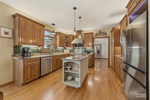 Tiny photo for 802 Diamond Head Drive W, Shorewood, IL 60404 (MLS # 12556478)