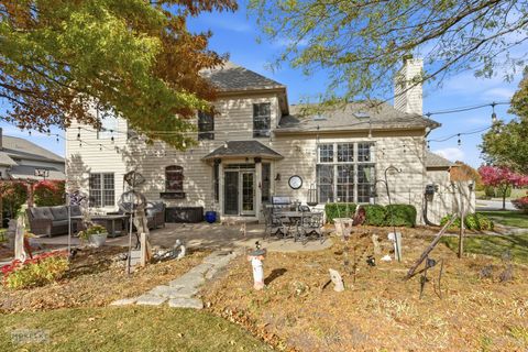 Tiny photo for 802 Diamond Head Drive W, Shorewood, IL 60404 (MLS # 12556478)