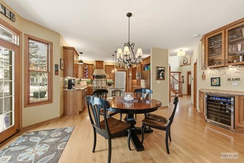 Tiny photo for 802 Diamond Head Drive W, Shorewood, IL 60404 (MLS # 12556478)