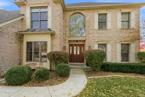 Tiny photo for 802 Diamond Head Drive W, Shorewood, IL 60404 (MLS # 12556478)
