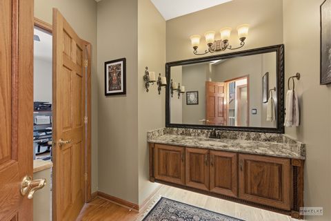 Tiny photo for 802 Diamond Head Drive W, Shorewood, IL 60404 (MLS # 12556478)