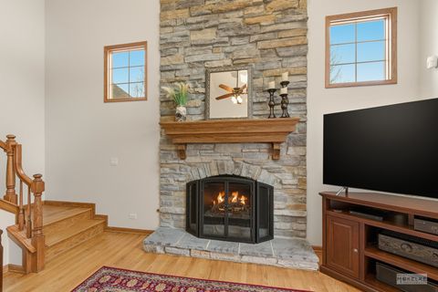 Tiny photo for 802 Diamond Head Drive W, Shorewood, IL 60404 (MLS # 12556478)