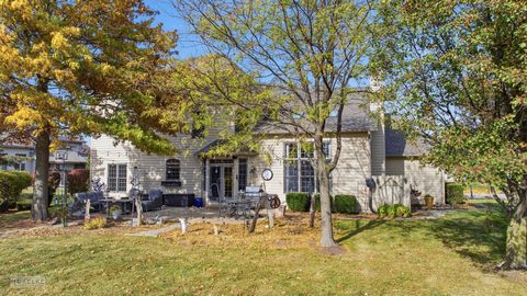 Tiny photo for 802 Diamond Head Drive W, Shorewood, IL 60404 (MLS # 12556478)