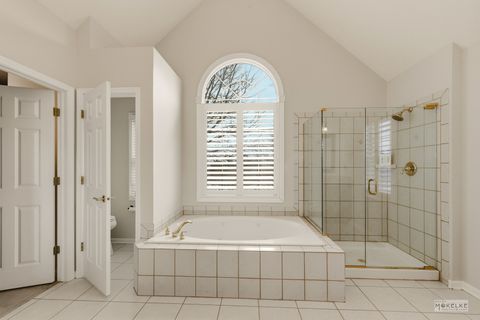 Tiny photo for 802 Diamond Head Drive W, Shorewood, IL 60404 (MLS # 12556478)