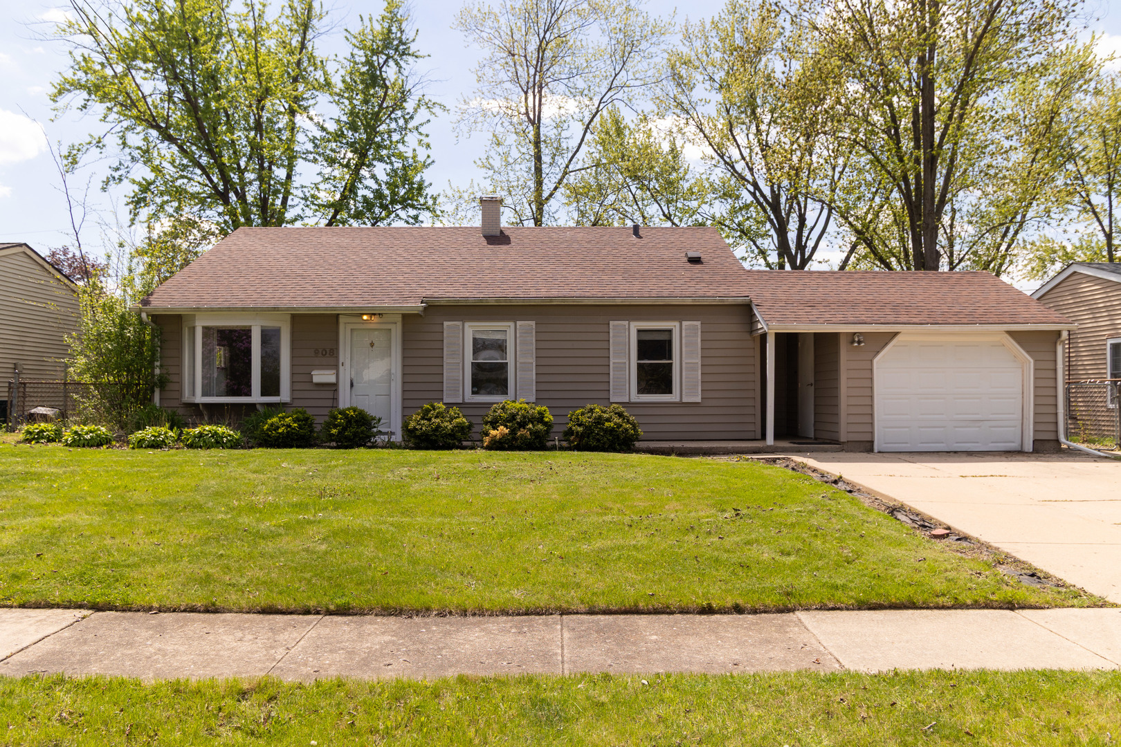 908 Mulberry Lane