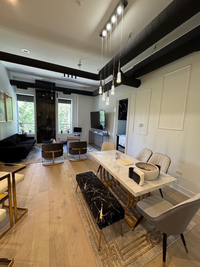 77 W Chestnut Street 3B