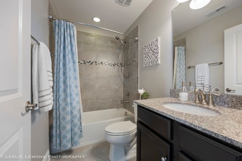 Tiny photo for 4307 LACEBARK Lane, Naperville, IL 60564 (MLS # 12457565)